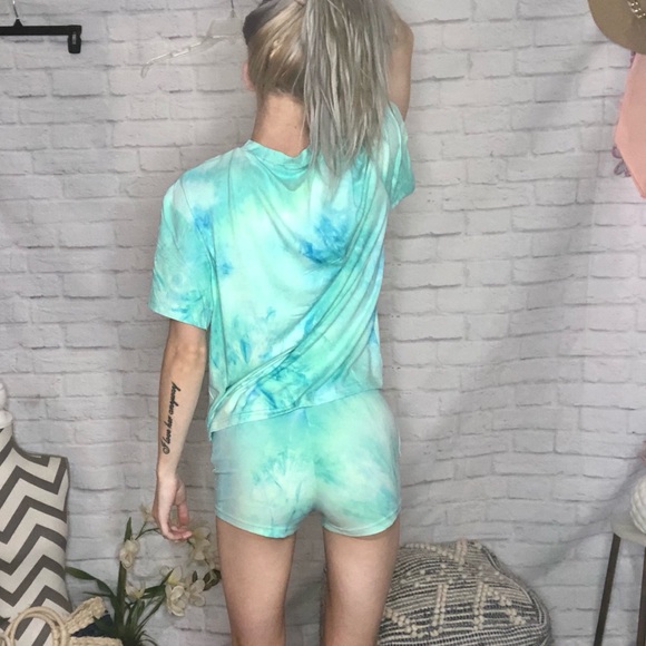 💙NEW Tie Dye Set💙 - Picture 3 of 14